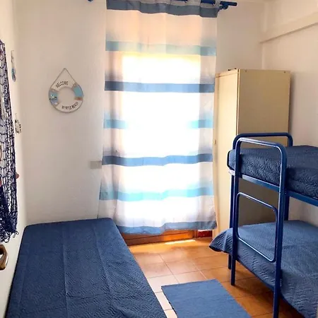Holiday home House With 3 Bedrooms In With Furnished Terrace And Wifi 800 M From The Beach