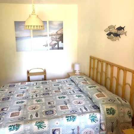 House With 3 Bedrooms In With Furnished Terrace And Wifi 800 M From The Beach Holiday home *