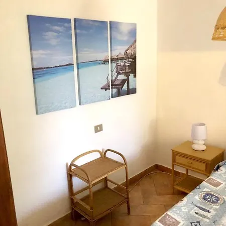 House With 3 Bedrooms In With Furnished Terrace And Wifi 800 M From The Beach