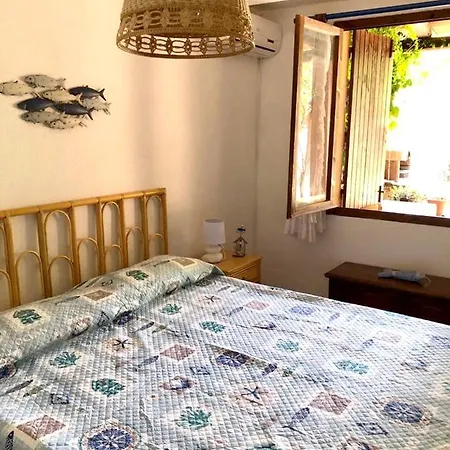 House With 3 Bedrooms In With Furnished Terrace And Wifi 800 M From The Beach
